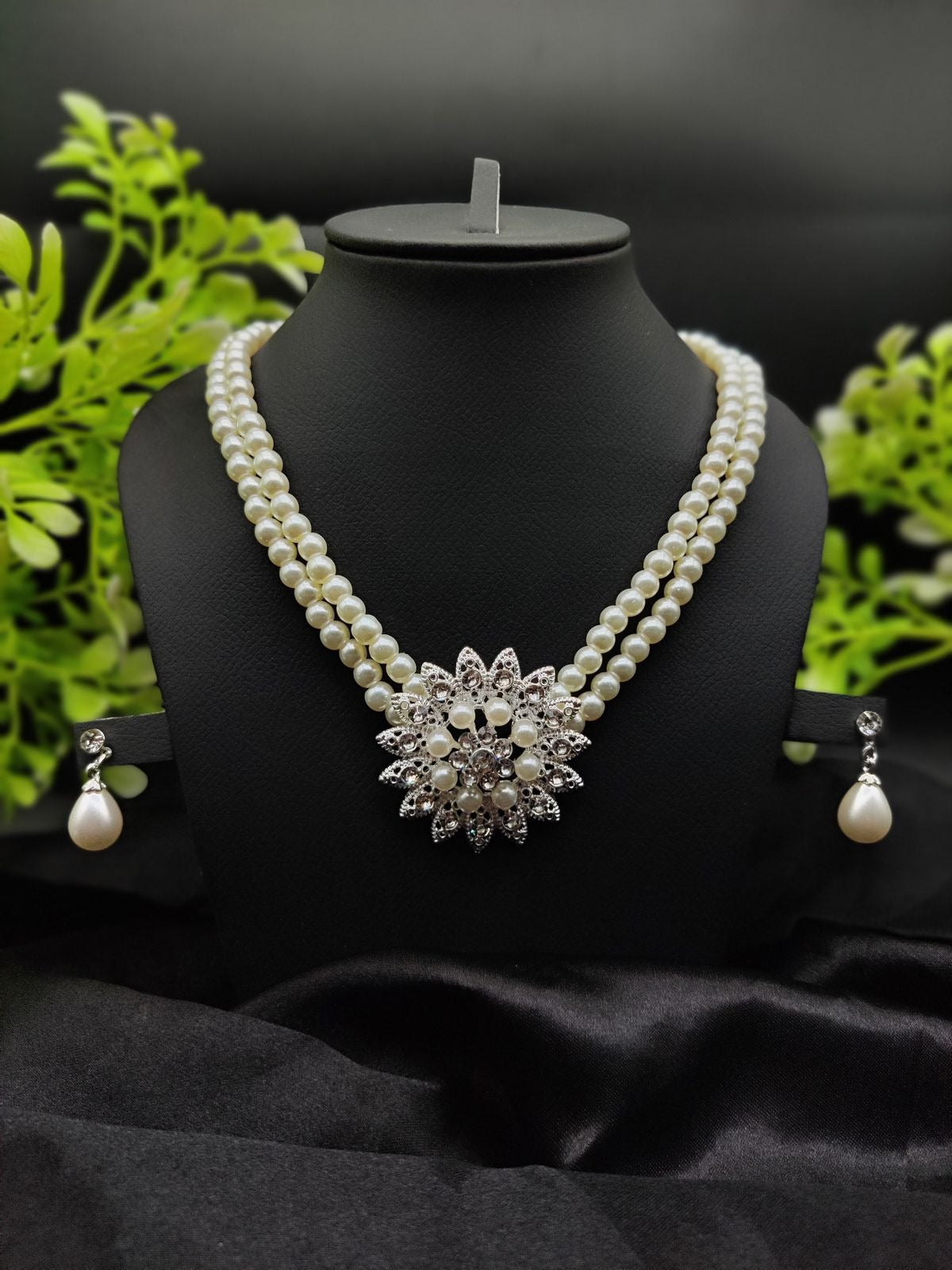 Imported Graceful Radiance Pearl Necklace Set With Exquisite Floral Pendant | Artificial Jewellery For Girls & Women | 8